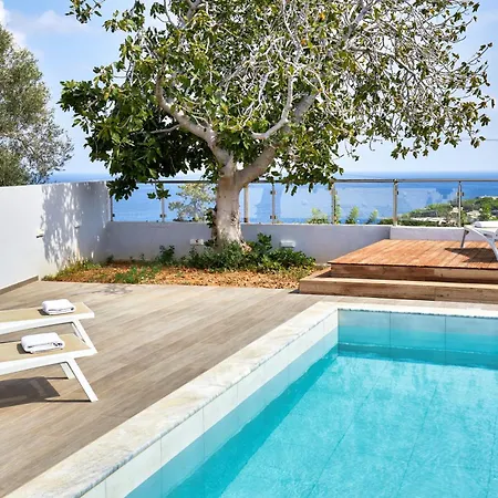 Emilia - With Private Swimming Pool